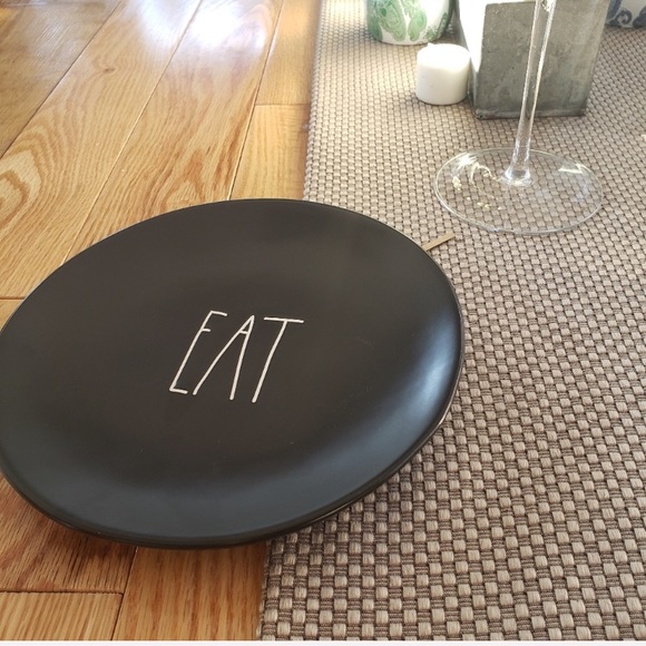 BRAND NEW Set of 4 Rae Dunn EAT plates black - Picture 2 of 6